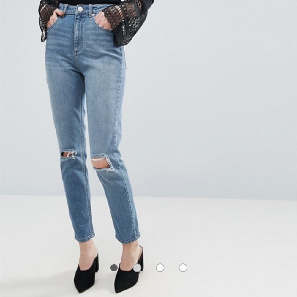 ASOS High-waisted, ripped, mom jeans. Size 28/30